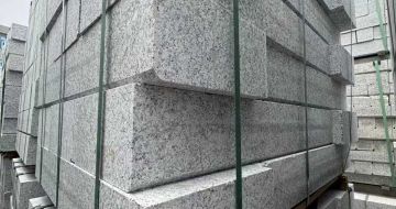 攀枝花芝麻白路牙石 马路牙子