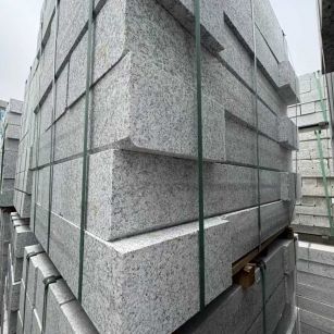 攀枝花芝麻白路牙石 马路牙子