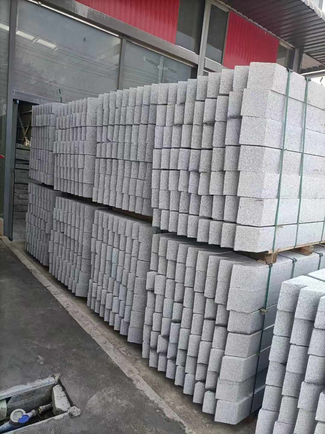 攀枝花芝麻白树围石 树池