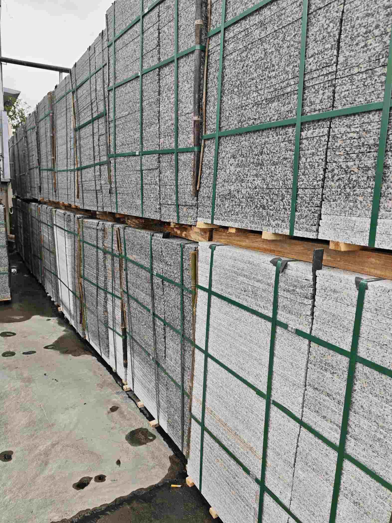 攀枝花芙蓉白地铺石，石材地铺石