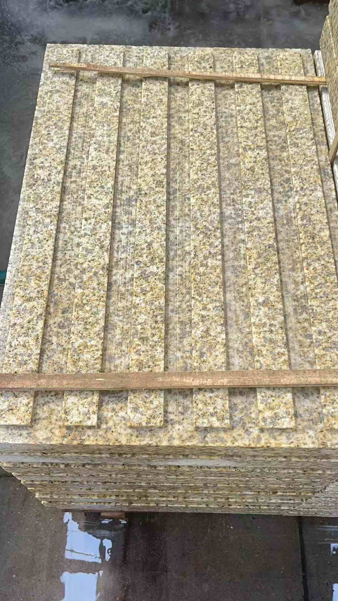 攀枝花黄金麻盲道 石材盲道