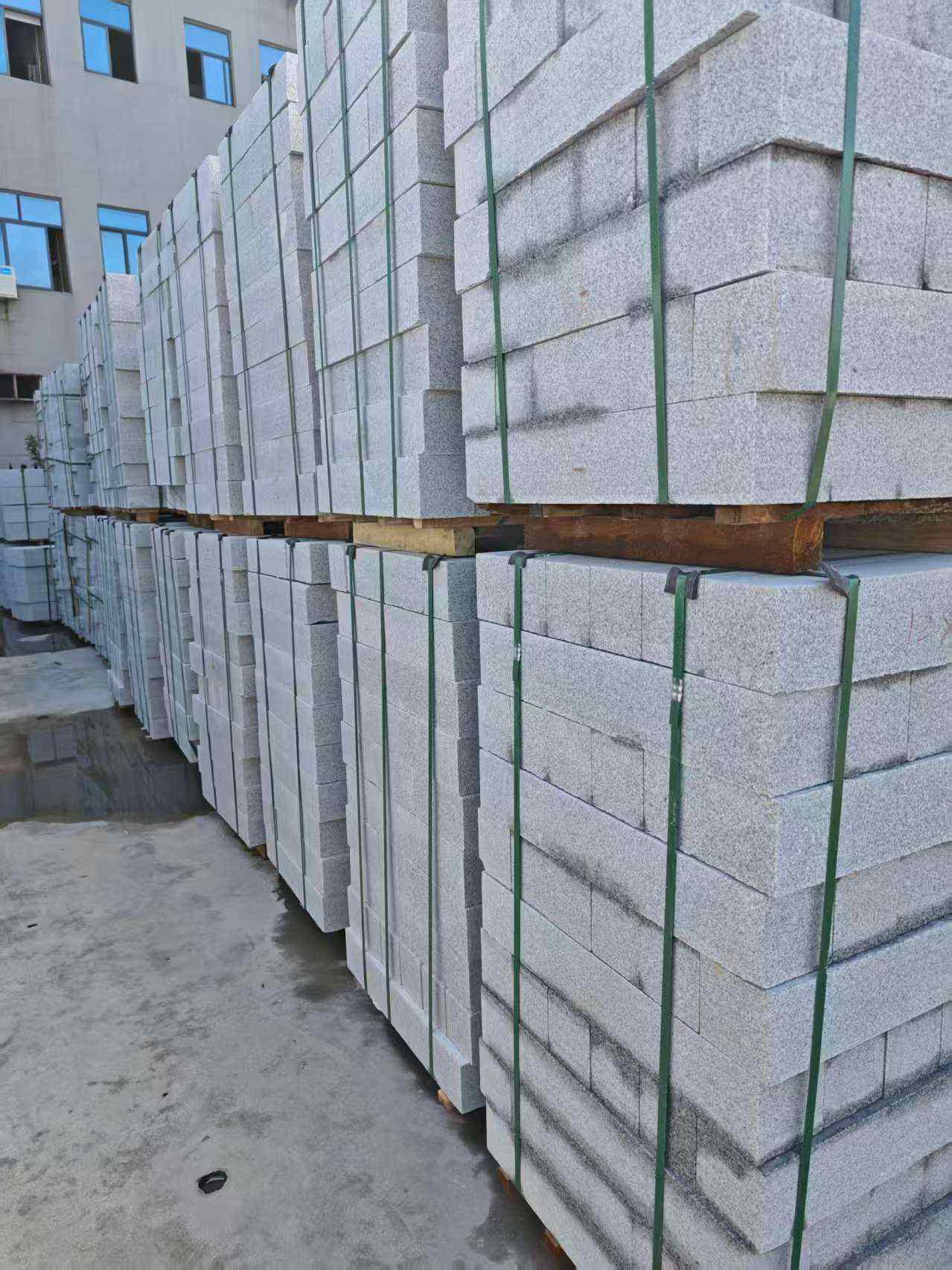 攀枝花芝麻白路牙石，路侧石